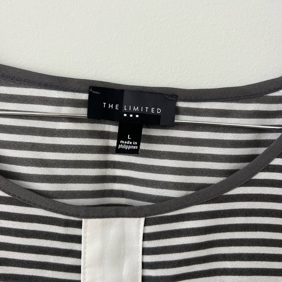 The Limited white and gray work blouse size large - Picture 2 of 3
